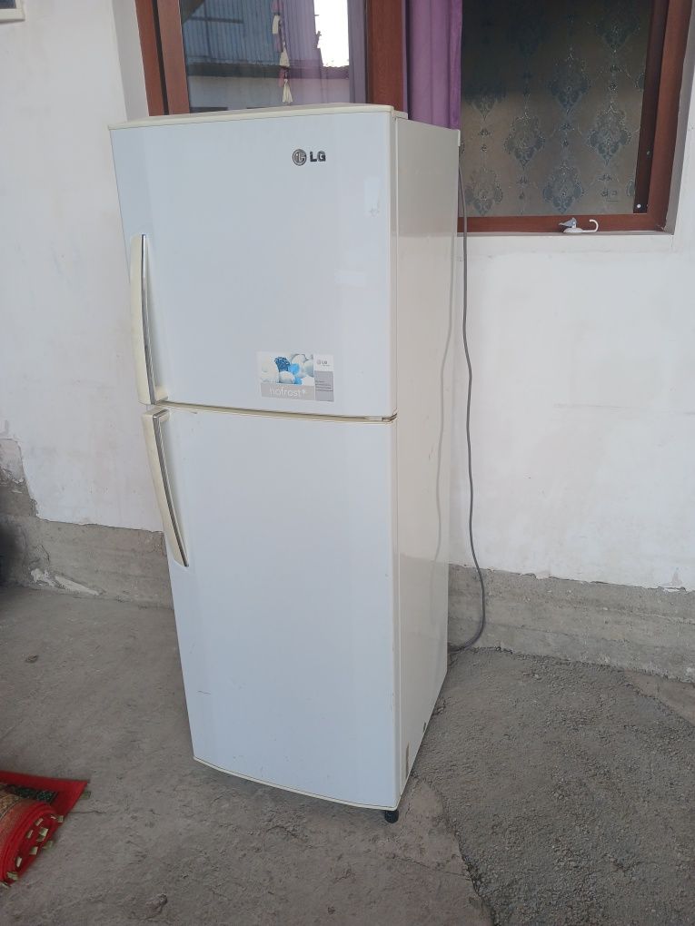 холодильник LG 6милионга олинган