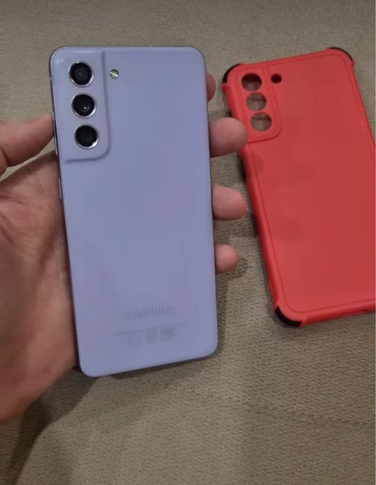 SAMSUNG S21 FE 5G 8/128 GB в идеальном состоянии, без ремонта