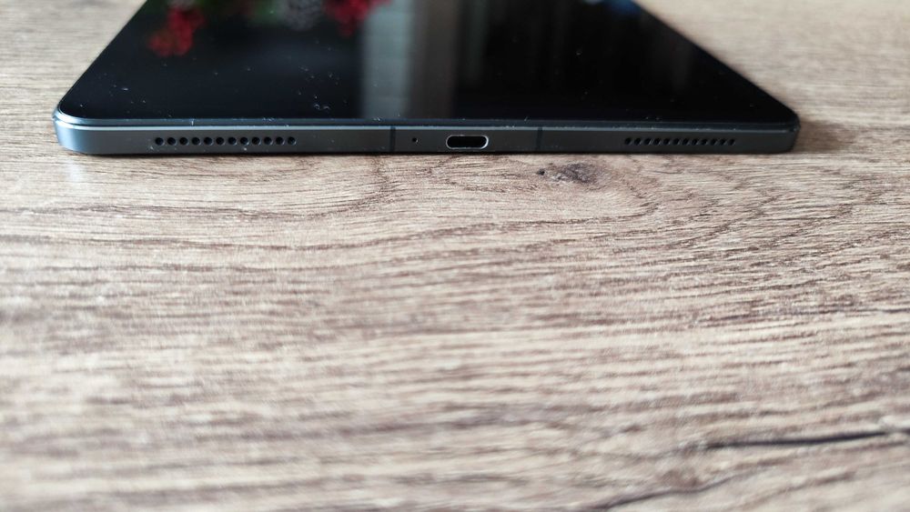 Продавам таблет XIAOMI Pad 5 11" inch 6 RAM 128 ROM