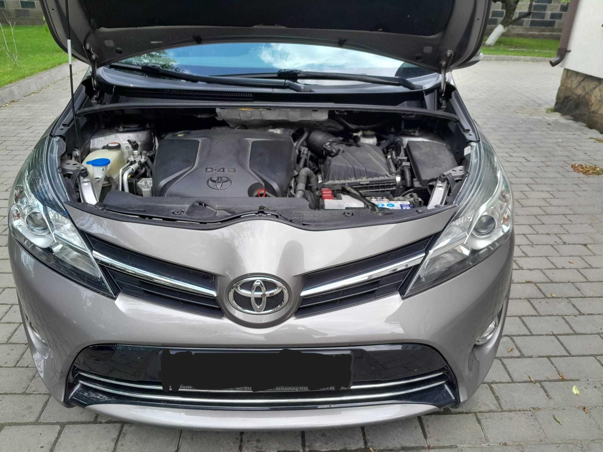 Vând Toyota Verso