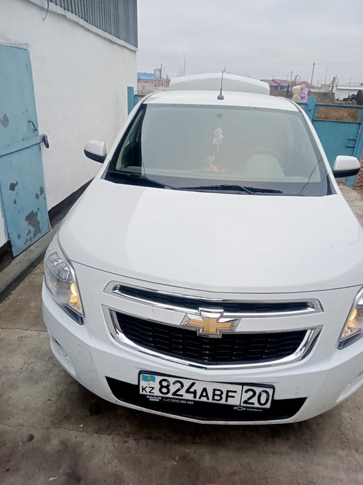 Продаю срочно машину торг будет хороший