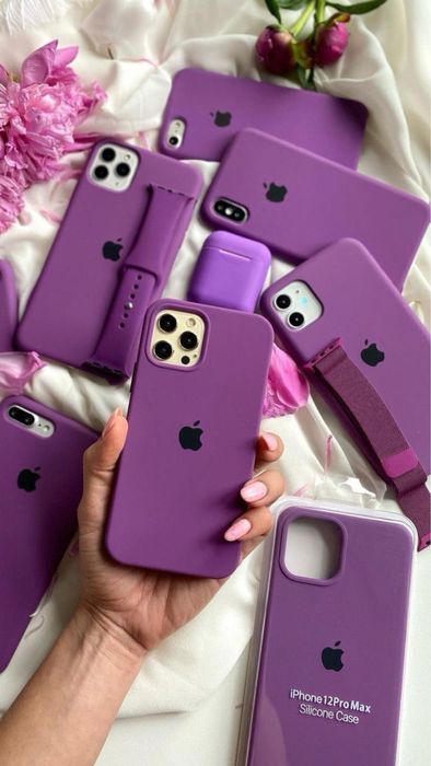 Huse iPhone 15 / 14 / 13 ~silicon la exterior ~ catifea la interior