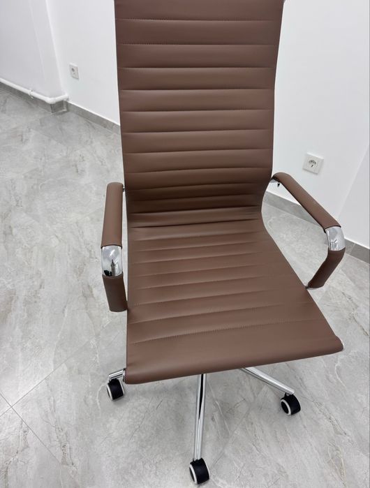 Продам кресло для офисах