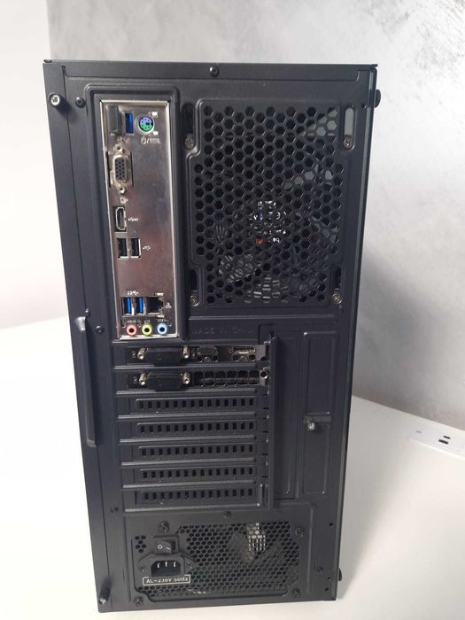 PC Gaming - AMD Ryzen 3 PRO 4350G - 16GB RAM 3200 MHZ - GTX 1050TI 4GB