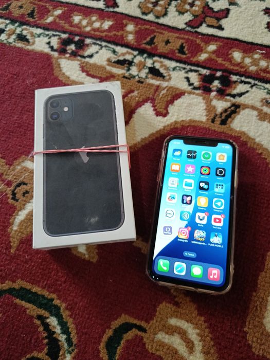 IPhone 11. 128 xotira karobka bor abmen uylab kuramiz