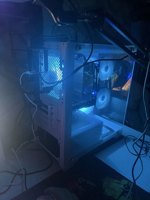Продается пк в отличном состояния