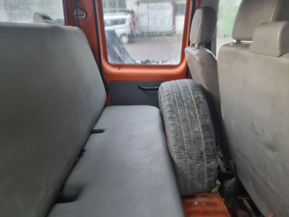 Vw t5 caravele t5 doka Dezmembrez an 2008. Lipsa motor si cutia de vi