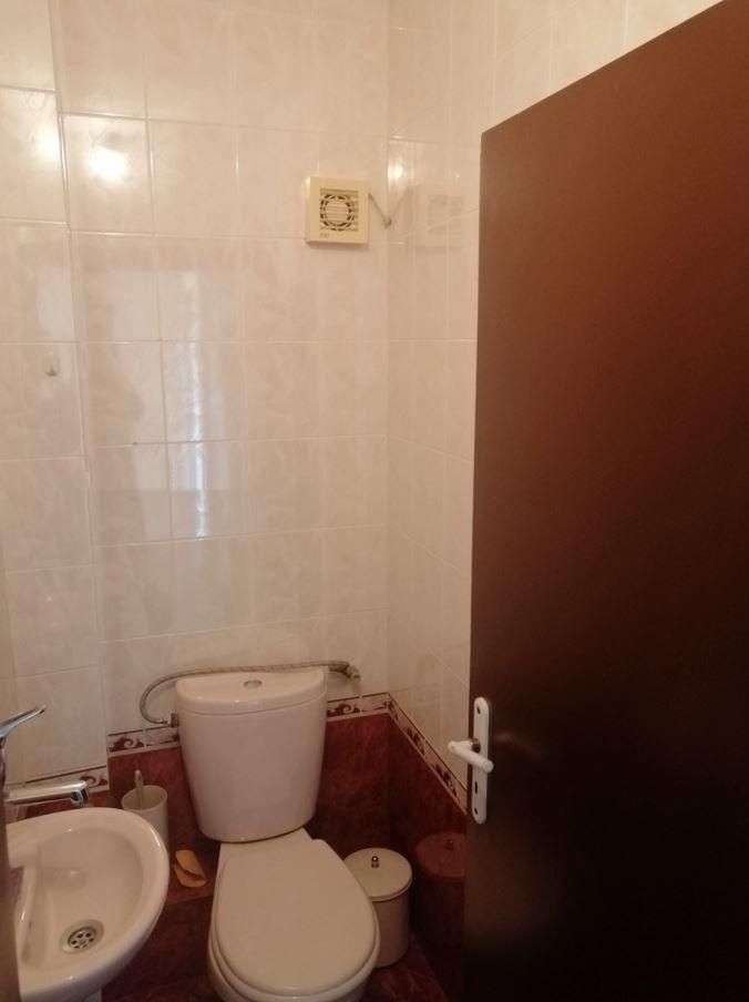Тристаен апартамент, под наем, кв. Бриз