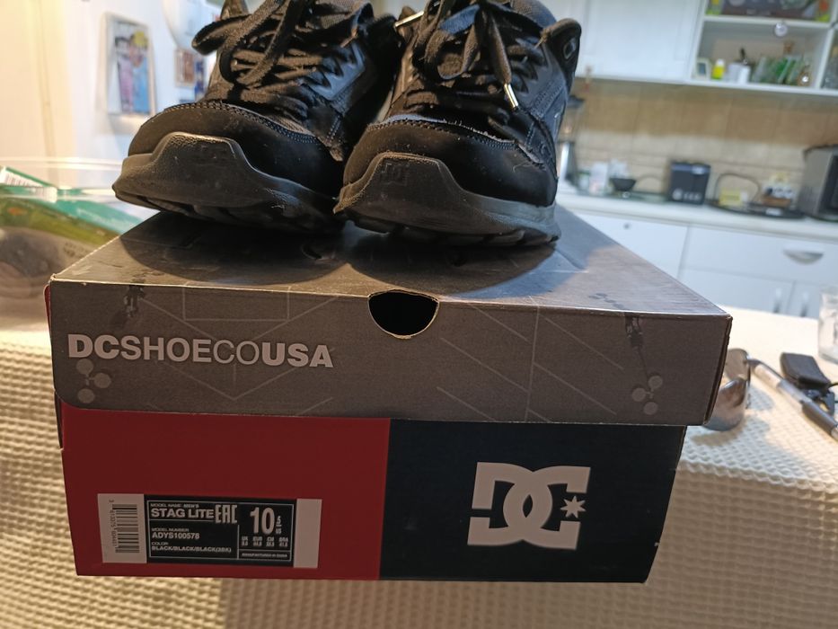 Adidași under Armour