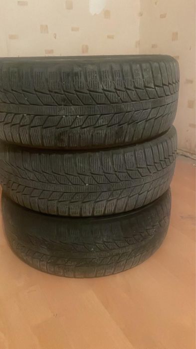 Резина р17 липучка в хорошем состоянии