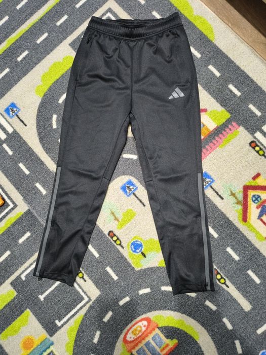 Pantaloni Adidas 140cm