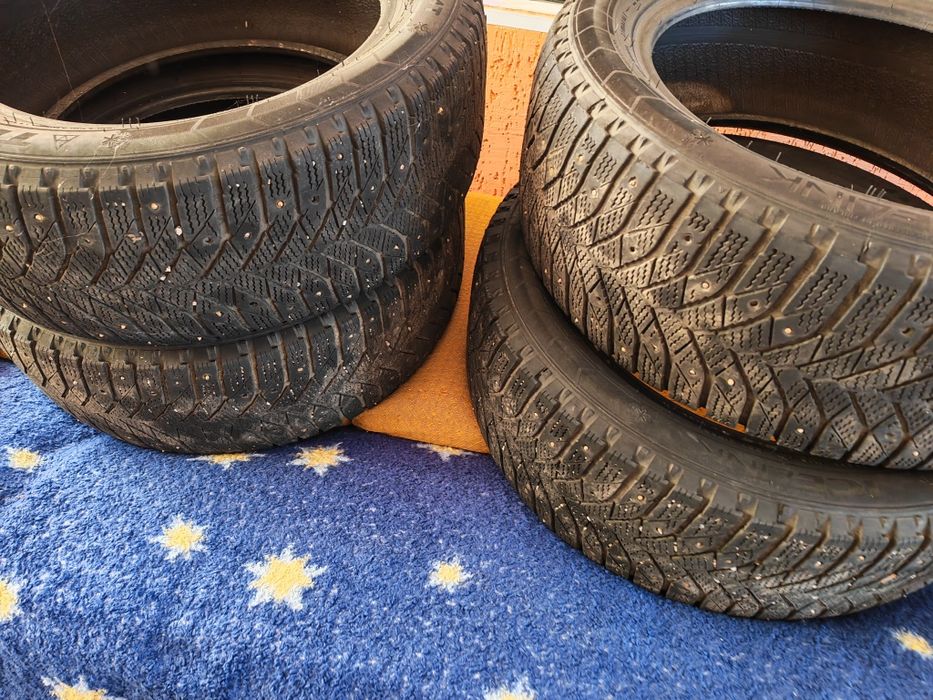 Продам зимние шины