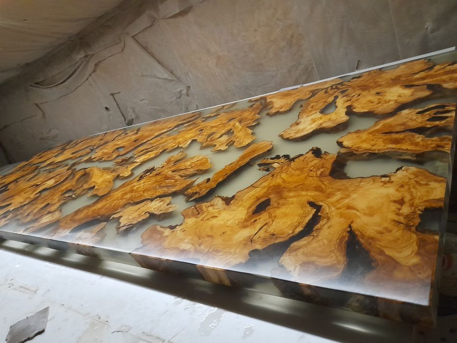 Епоксидни маси и плотове