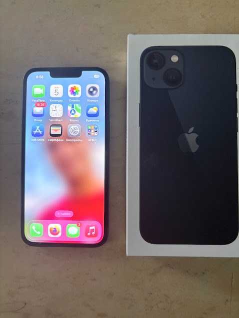 iPhone 13 128GB продавам