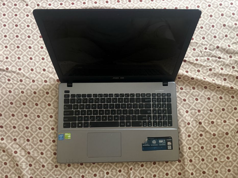Laptop ASUS x550L