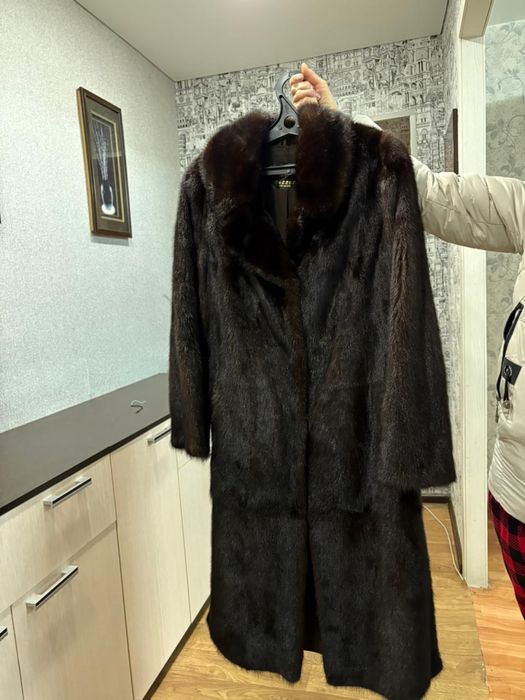 Продам норковую шубу