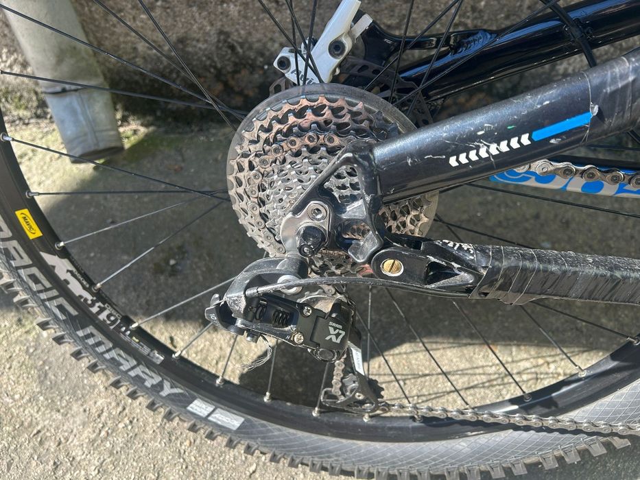 Vând bicicleta full suspension Boardman