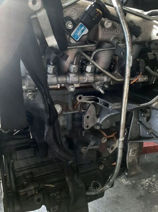 Injector 1.9 d fiat multipla doblo stilo bravo 2 sedici croma grande punto 0445110276