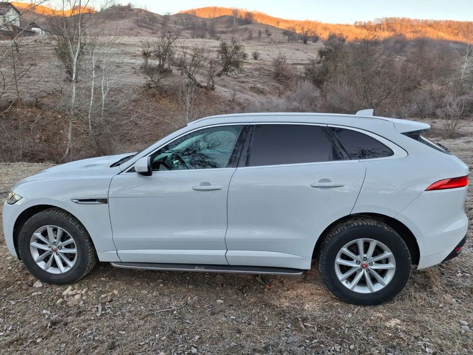 Jaguar F-Pace Jaguar F-Pace Portfolio