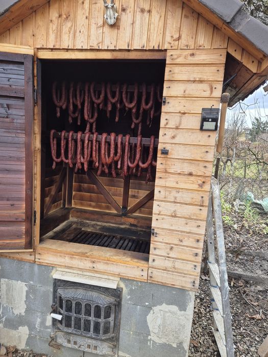 Prestez servicii de afumare