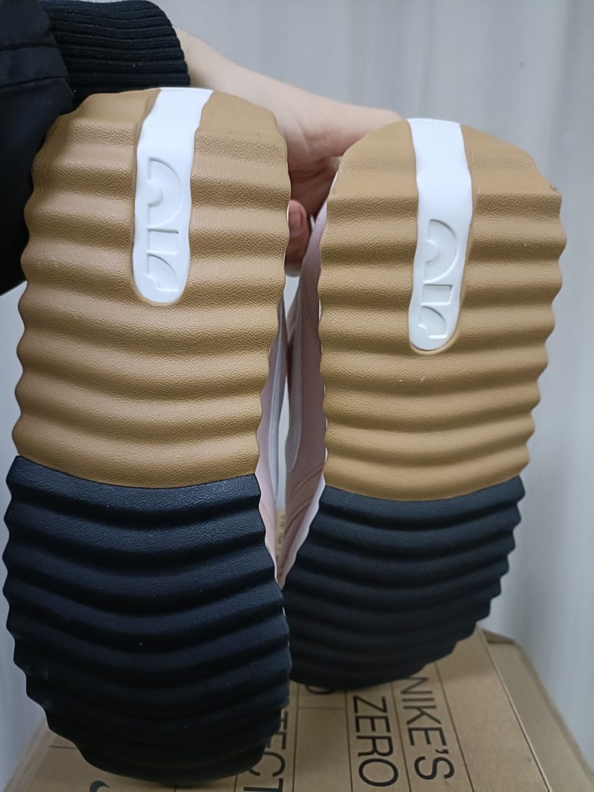 Nike Air Max Dawn номер 37.5,38.5,39,41