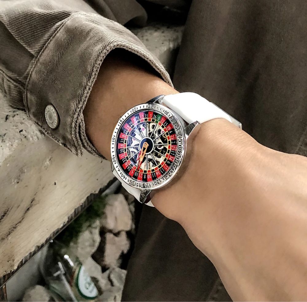 CARLIEN Mens Gambling Automatic Mechanical Skeleton watch