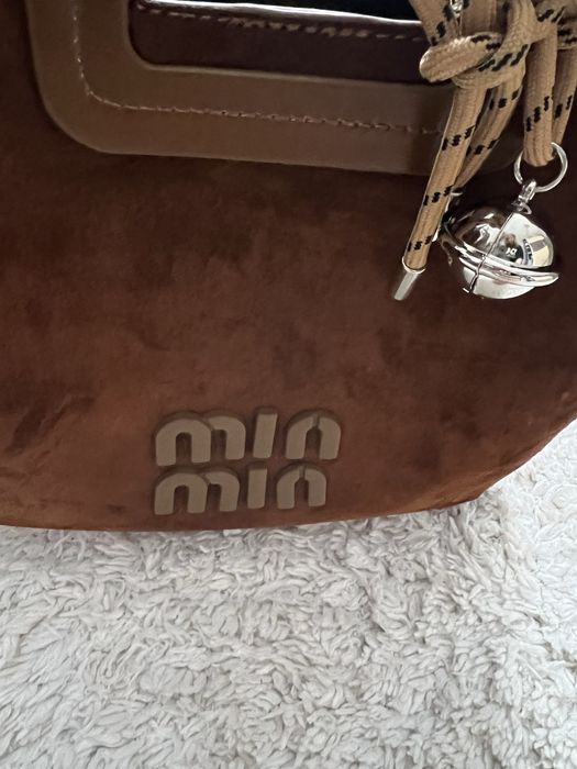 Дамска чанта нова с естествен велур в кафяв цвят  Min Min