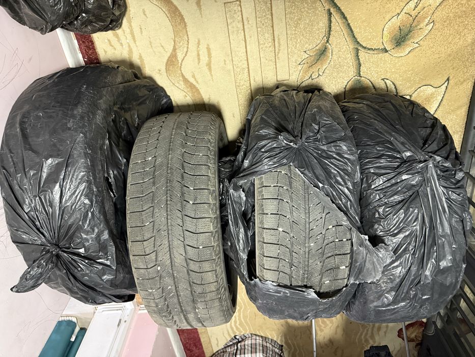 Шины все сезонка 235/55 R18 MICHELIN