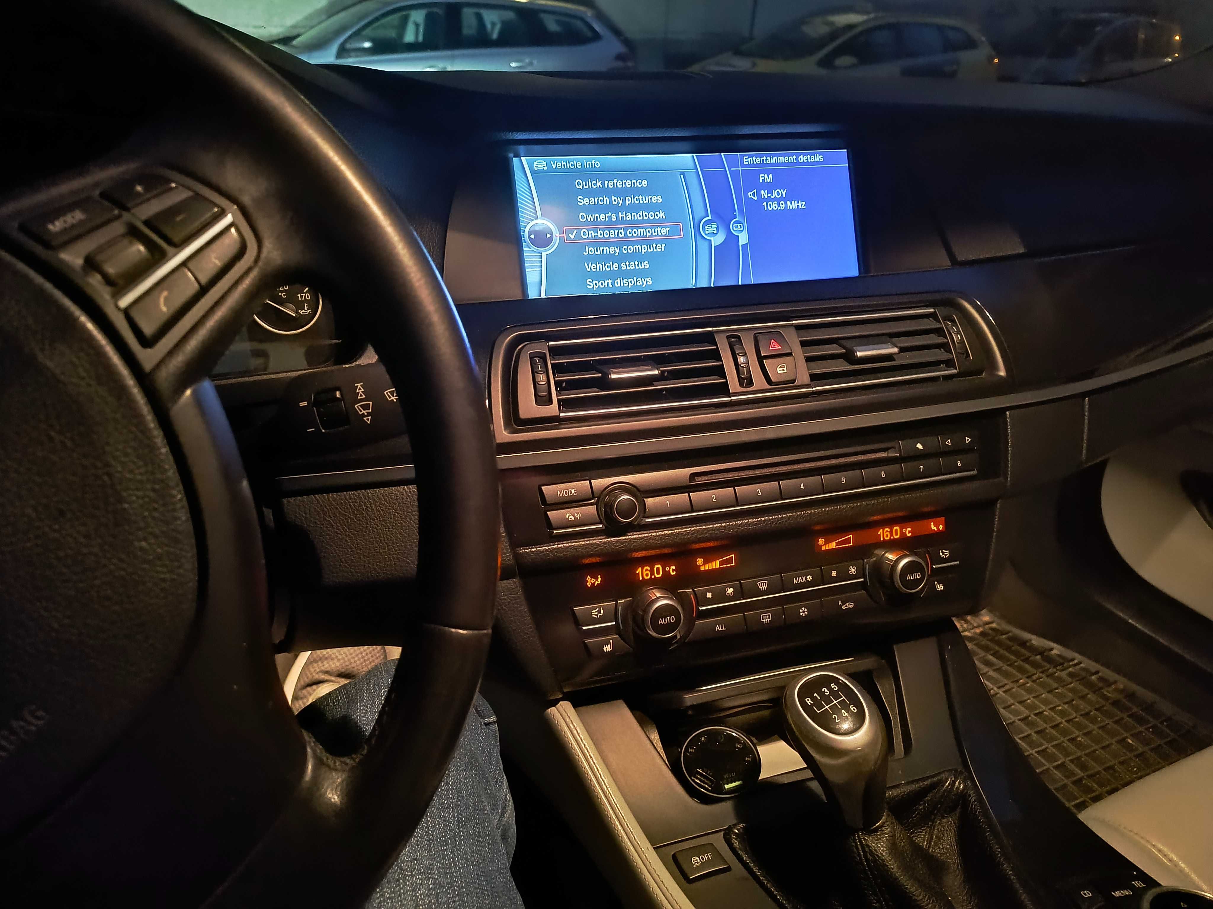 БМВ ф10 530 ръчка на задно