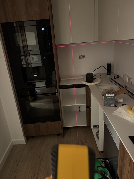 Laser pe 2 axe cu lumina rosie