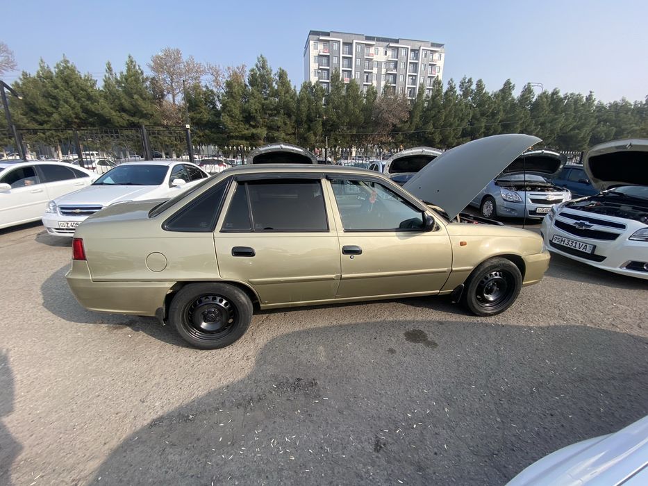 Нексия сотилади яхши холатда 2009 1,6 суппер