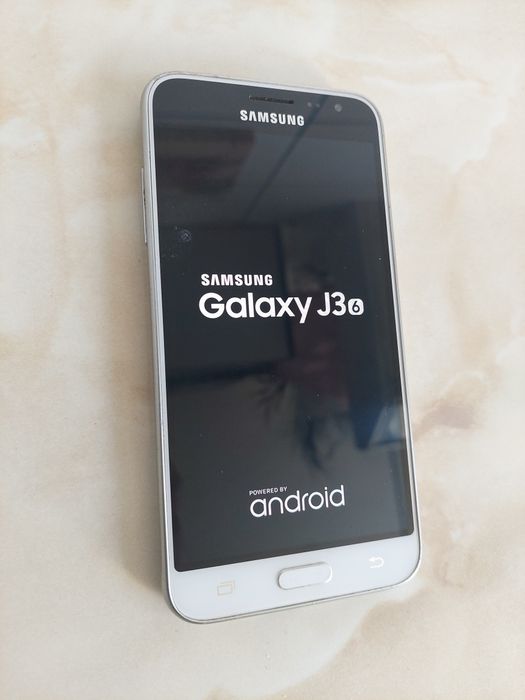 Vând Samsung Galaxy J3 2016 Alb, cu probleme la un buton //poze reale