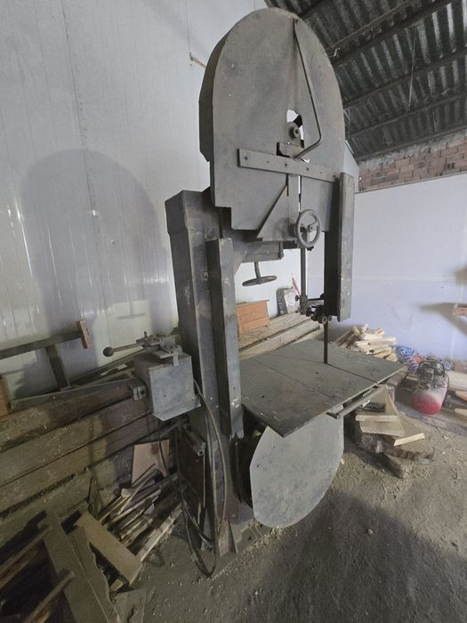 Продавам банцинг