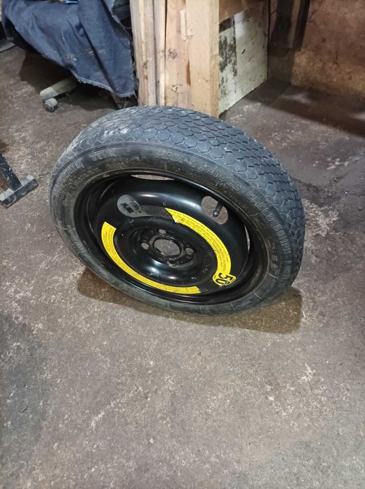 Резервна гума патерица