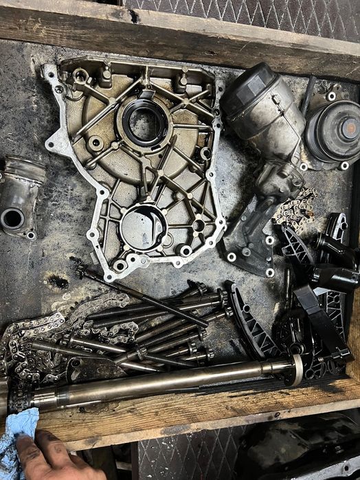 Dezmembrez motor mercedes cod 642, 273000km, chiulasa, baie, pompa apa