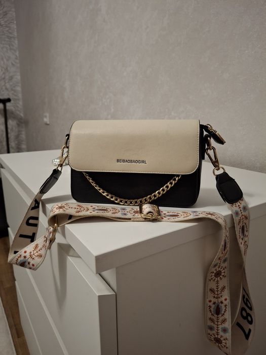 Продам сумку через плечо