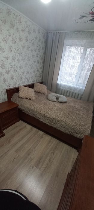 Срочно продам кровать и 2 тумбы