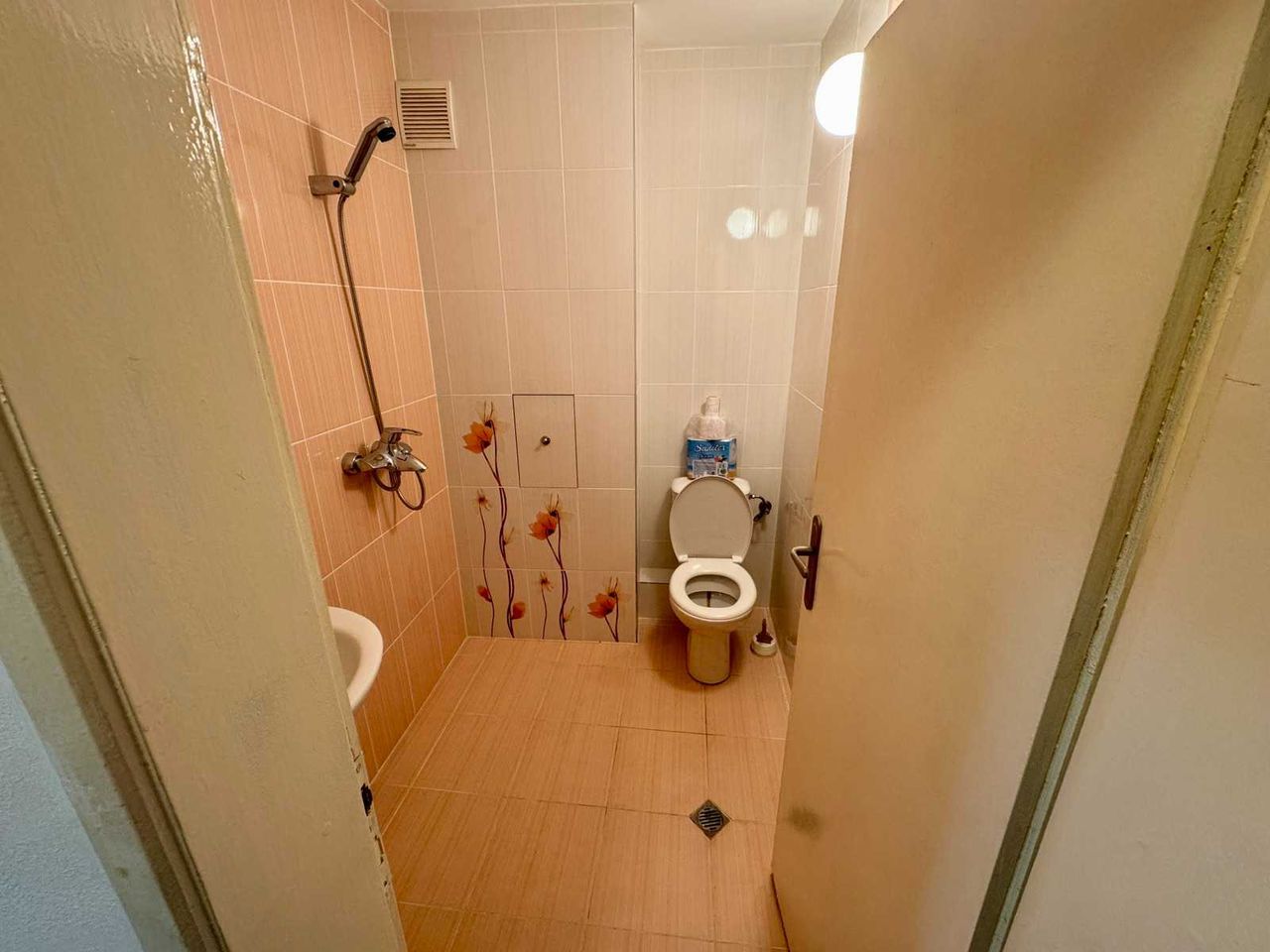 Дава се под наем Офис в Бургас, Център - 94 кв.м за 510 € - Снимка #10