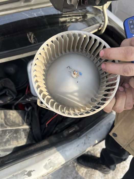 Продам вентилятор печьки