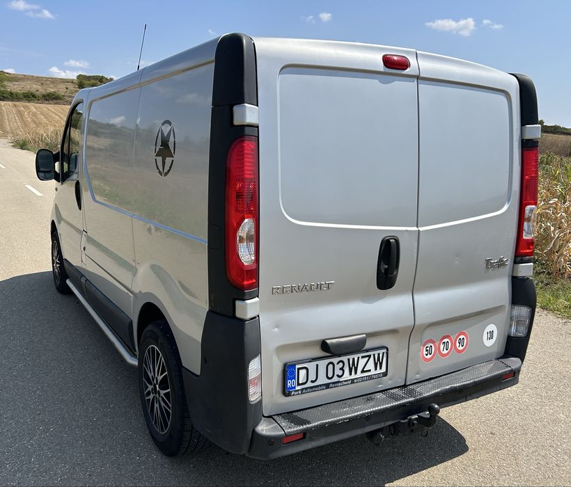 Renault trafic 2009 2.0dci 3 locuri