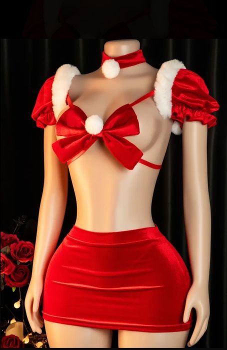 Costumații diverse modele Crăciunița la comanda