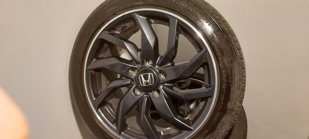 Jenți 17' Honda cu anvelope Hankook de vara