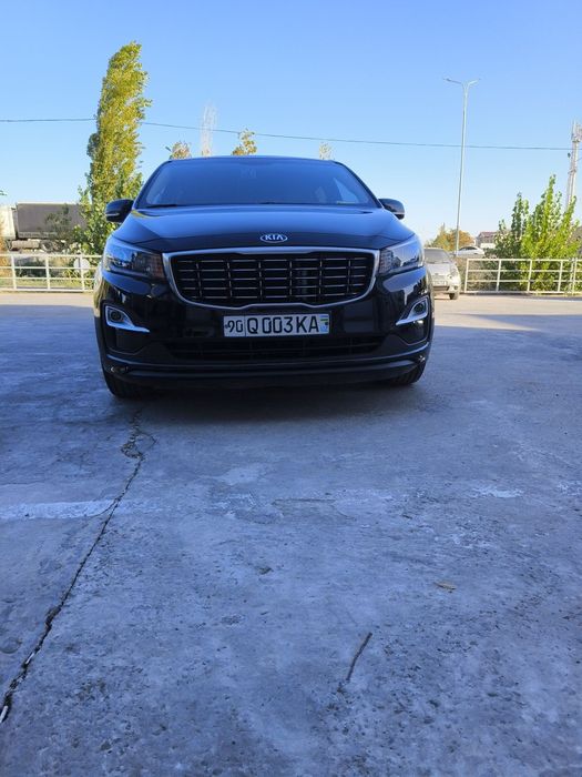 Kia Carnival xalati yaxshi
