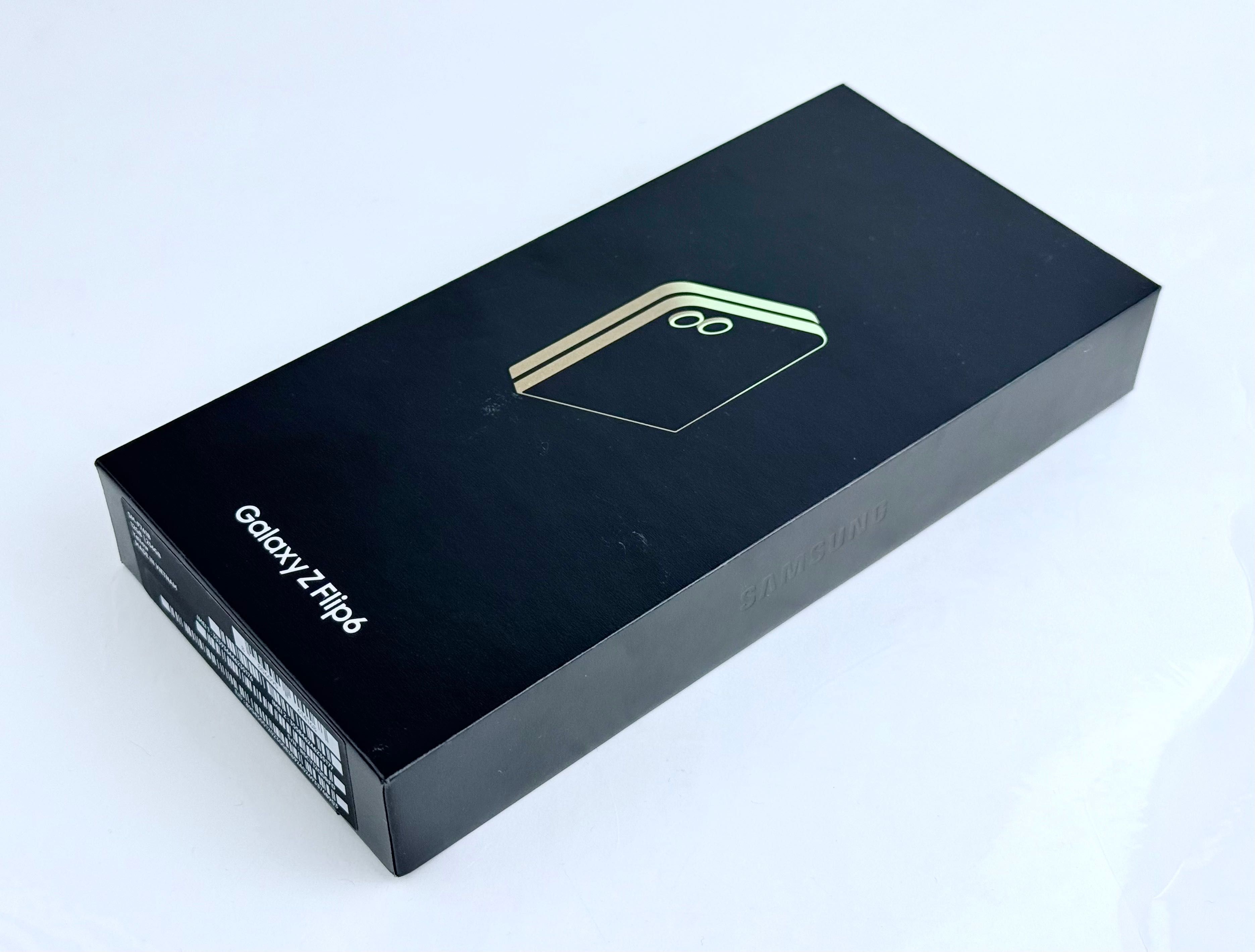 НОВ! Samsung Galaxy Z Flip 6 5G 256GB 12RAM Yellow 2г. Гаранция