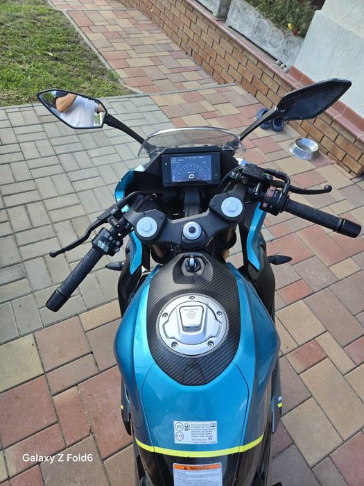Motocicleta soției – CFMOTO 300SR 2022 – doar 1.390 km, ca nouă!