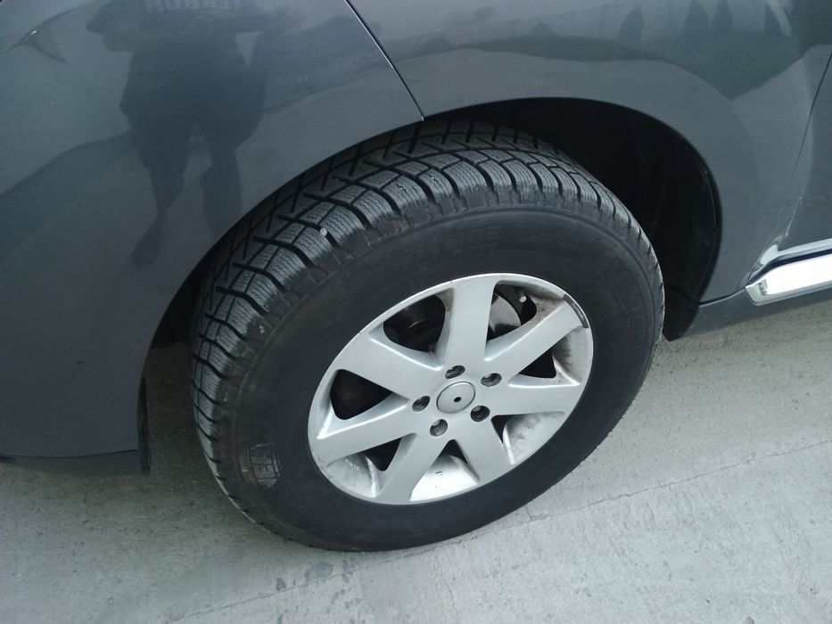 Vând schimb Citroen c-crosser, 2008, 7 locuri, soft și înălțătoare.