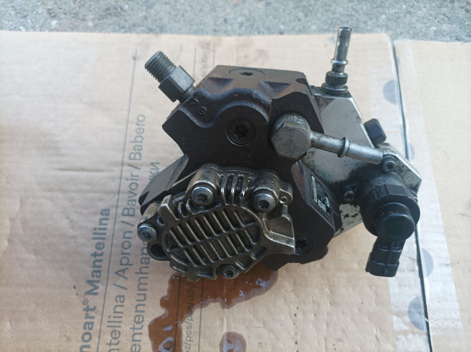 Pompă injecție 2.0 dci 150 cp M9R Renault Trafic Megane Vivaro Espace