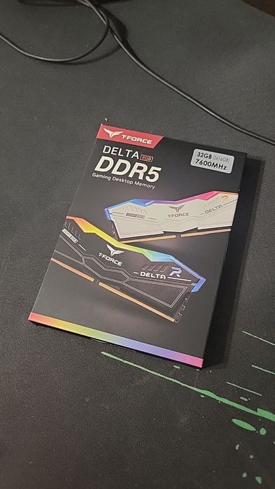 Продам память  team group  32gb 7600Мгц