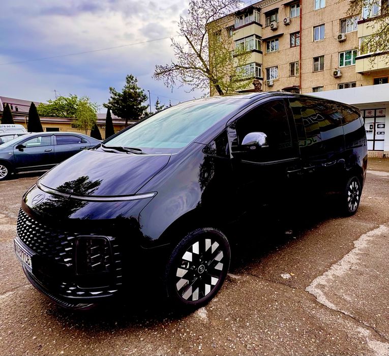 Продаётся Hyundai Staria Luxe Full