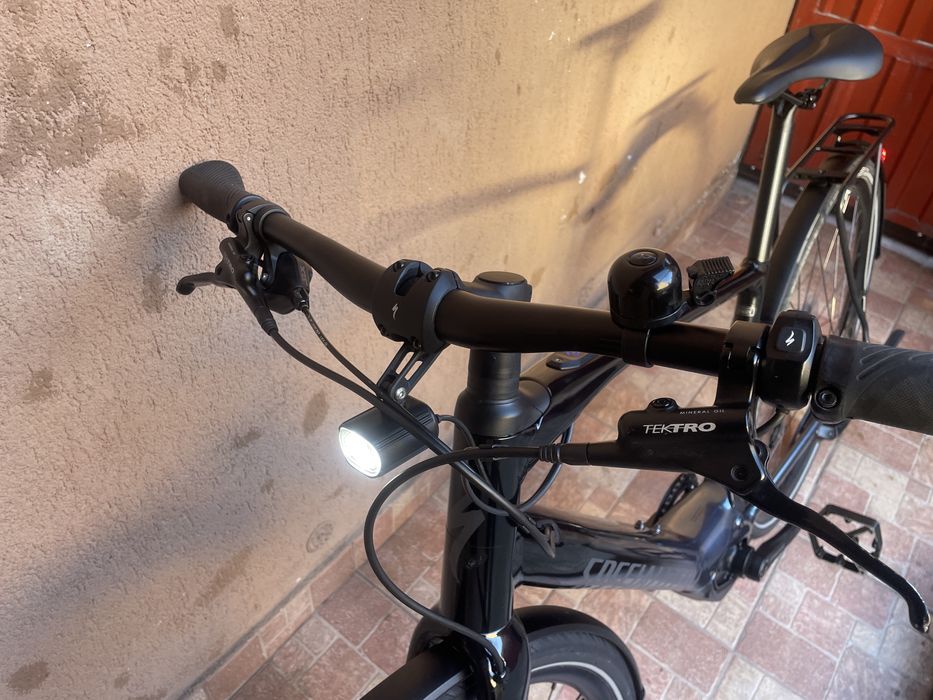 Bicicleta electrica(ebike)Trekking Gravel city"Specialized"